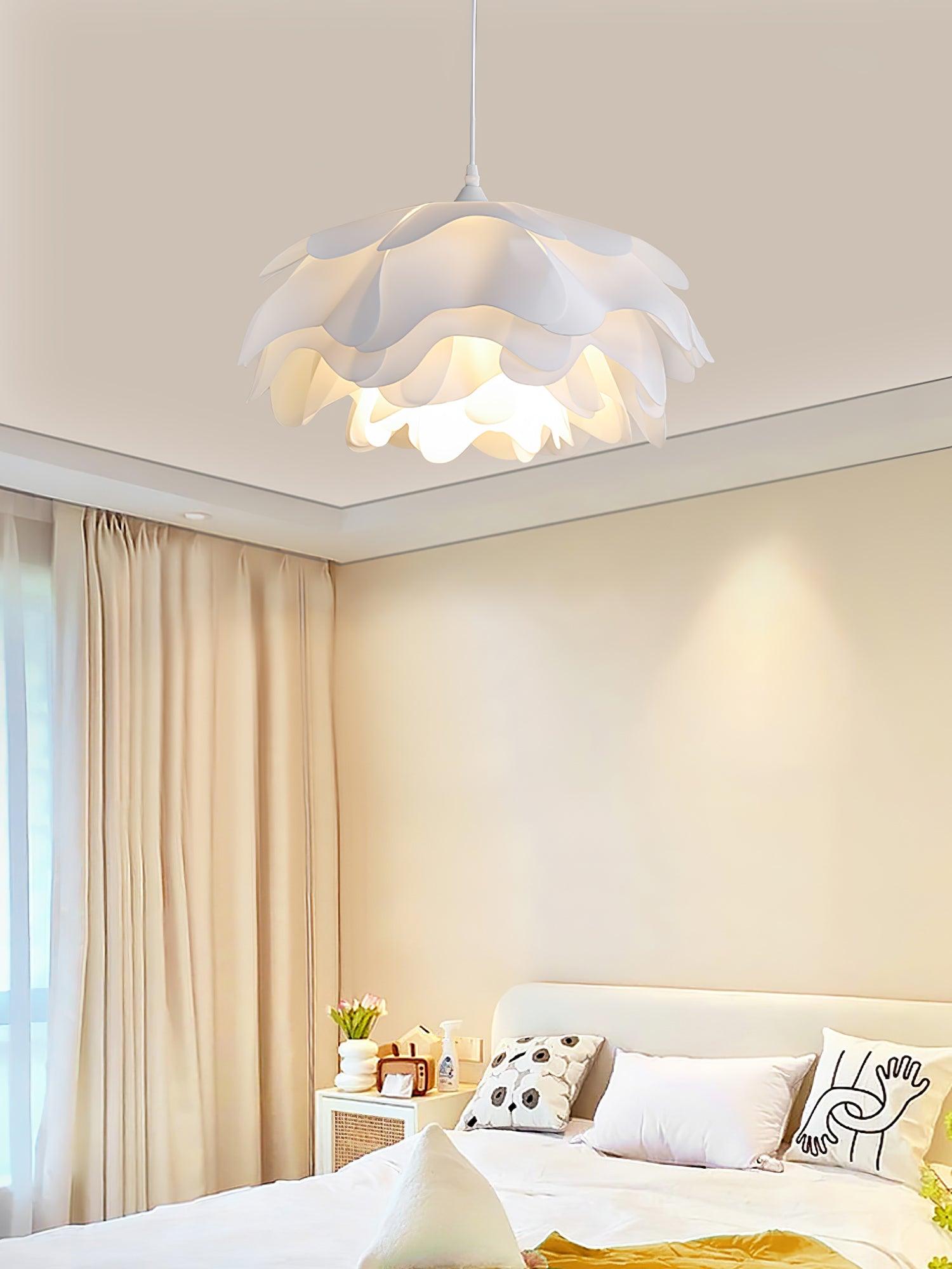 Witte Hanglamp in Bloemvorm
