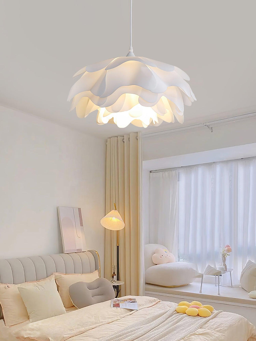 Witte Hanglamp in Bloemvorm