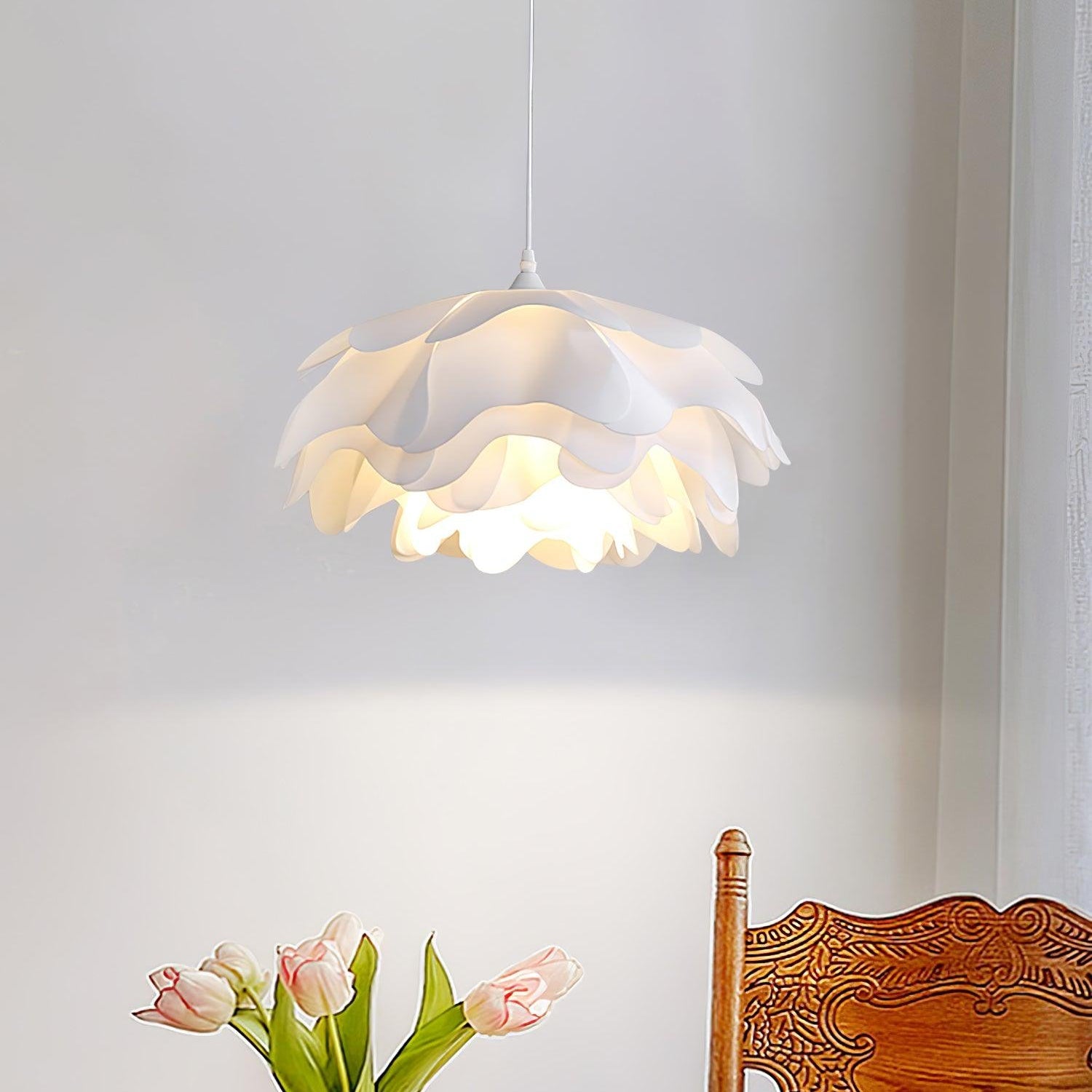Witte Hanglamp in Bloemvorm
