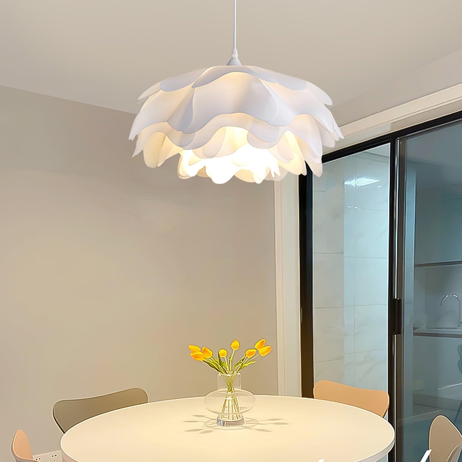 Witte Hanglamp in Bloemvorm