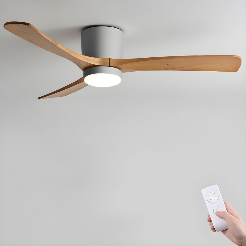 Houten plafondventilator met licht