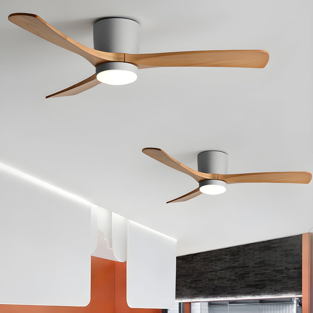 Houten plafondventilator met licht
