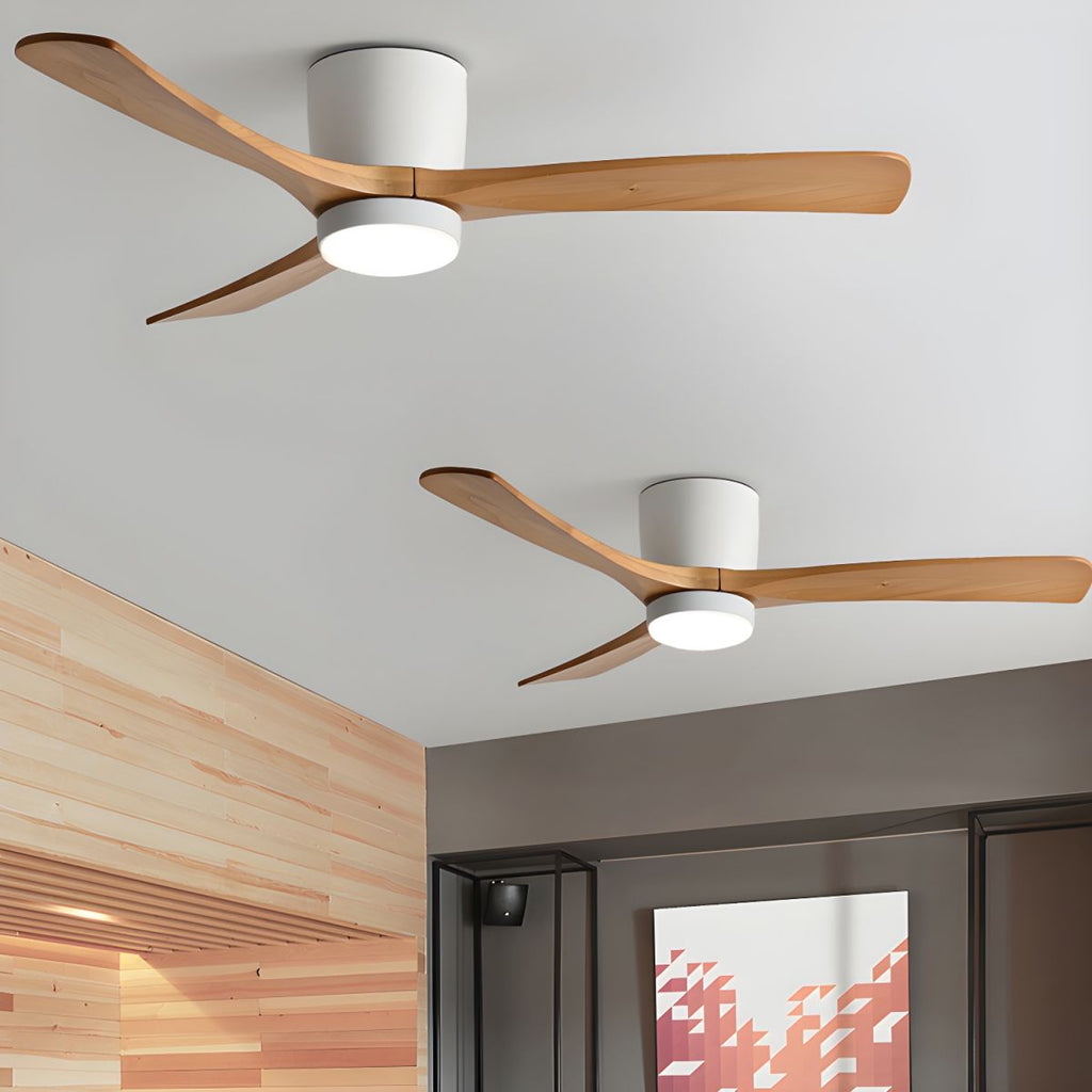 Houten plafondventilator met licht