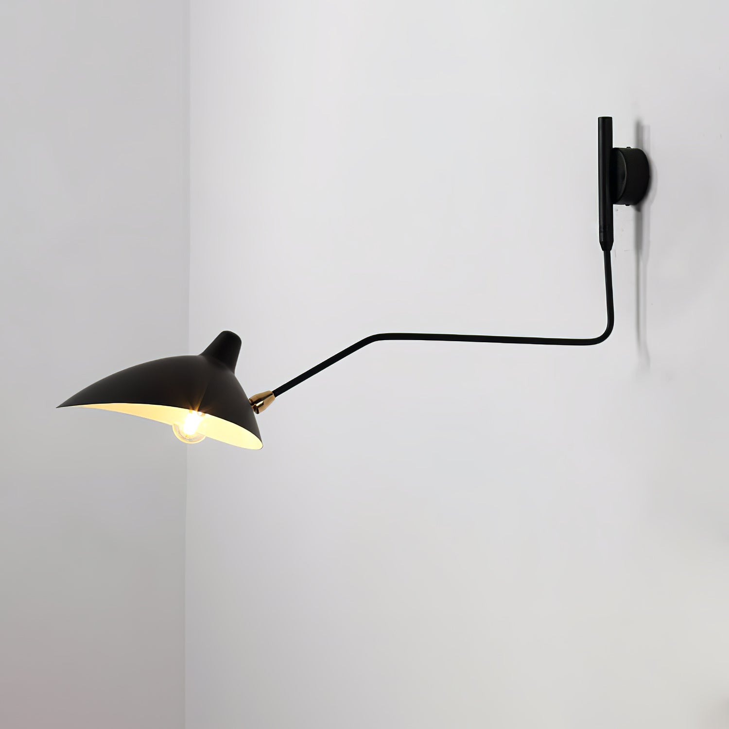 Serge Mouille Wandlamp