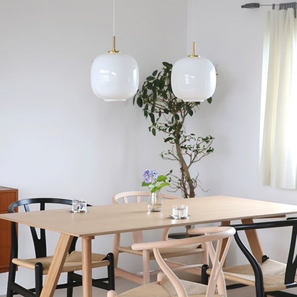 Moderne Scandinavische Opalglas Hanglamp met Radius